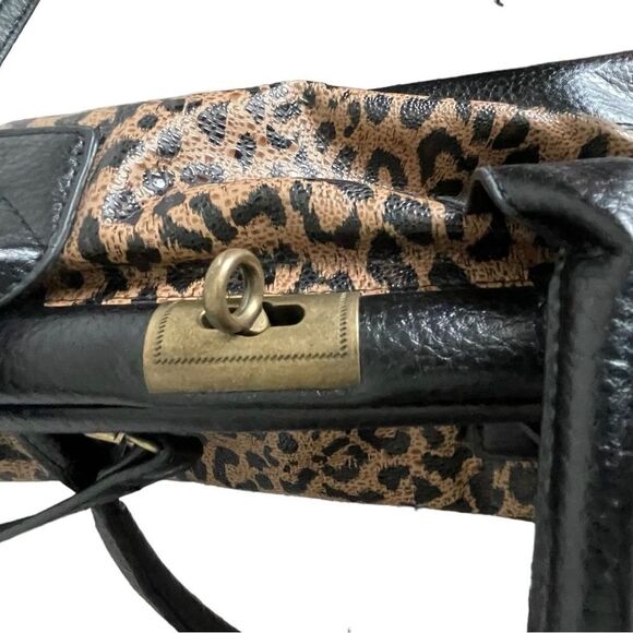 Bueno Women’s Animal Print Leopard Handbag /Satchel Purse - Picture 6 of 10